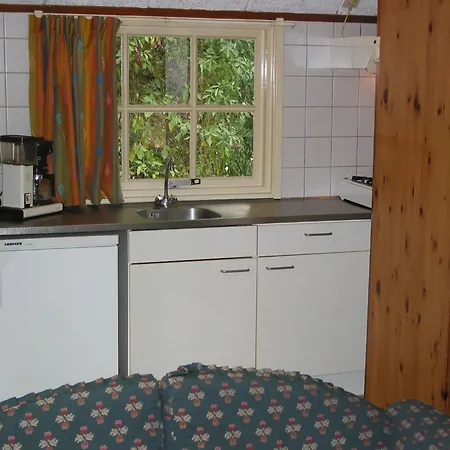 Cozy With Whirlpool, In The Forest Ferienhaus *